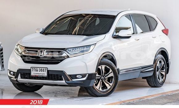 Buy Used Honda CR-V White Car in Bangkok in Bangkok