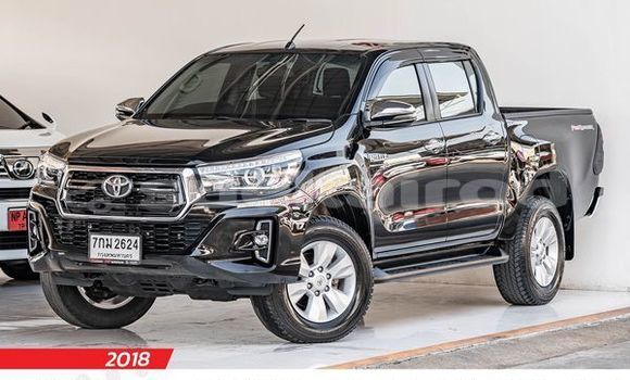 Buy Used Toyota Hiluxe Revo Black Car in Bangkok in Bangkok