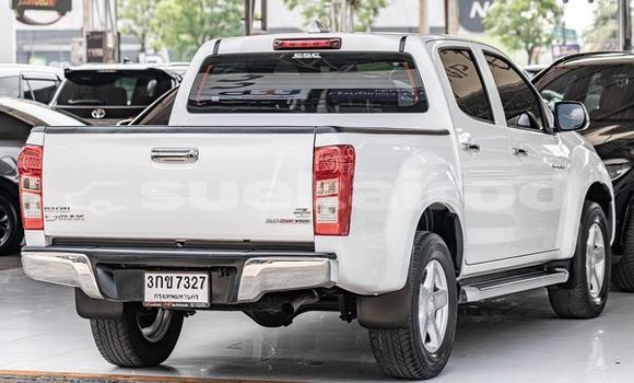 ซื้อ รถมือสอง Isuzu D-Max ขาว รถยนต์ ใน %{เมือง} ใน กรุงเทพมหานคร ซื้อ รถมือสอง Isuzu D-Max ขาว รถยนต์ ใน %{เมือง} ใน กรุงเทพมหานคร