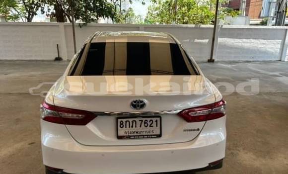 Buy Used Toyota Camry White Car in Bangkok in Bangkok Buy Used Toyota Camry White Car in Bangkok in Bangkok