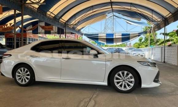 Buy Used Toyota Camry White Car in Bangkok in Bangkok Buy Used Toyota Camry White Car in Bangkok in Bangkok