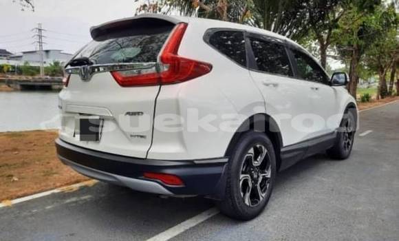 Buy Used Honda CR-V White Car in Bangkok in Bangkok Buy Used Honda CR-V White Car in Bangkok in Bangkok