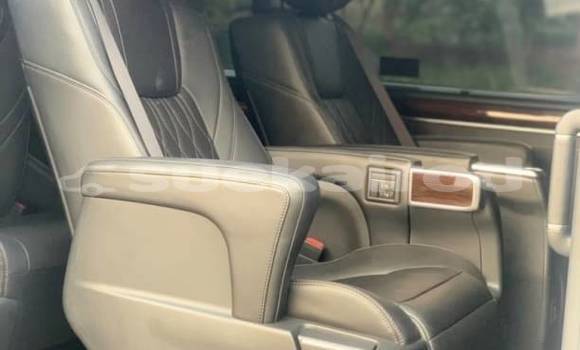 Buy Used Toyota Crown Majesta White Car in Bangkok in Bangkok Buy Used Toyota Crown Majesta White Car in Bangkok in Bangkok