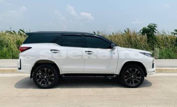 Buy Used Toyota Fortuner White Car in Bangkok in Bangkok Buy Used Toyota Fortuner White Car in Bangkok in Bangkok