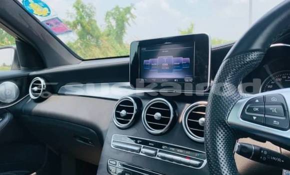 ซื้อ รถมือสอง Mercedes-Benz GLC 250D สีดำ รถยนต์ ใน %{เมือง} ใน กรุงเทพมหานคร ซื้อ รถมือสอง Mercedes-Benz GLC 250D สีดำ รถยนต์ ใน %{เมือง} ใน กรุงเทพมหานคร