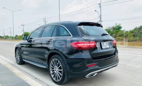 ซื้อ รถมือสอง Mercedes-Benz GLC 250D สีดำ รถยนต์ ใน %{เมือง} ใน กรุงเทพมหานคร ซื้อ รถมือสอง Mercedes-Benz GLC 250D สีดำ รถยนต์ ใน %{เมือง} ใน กรุงเทพมหานคร