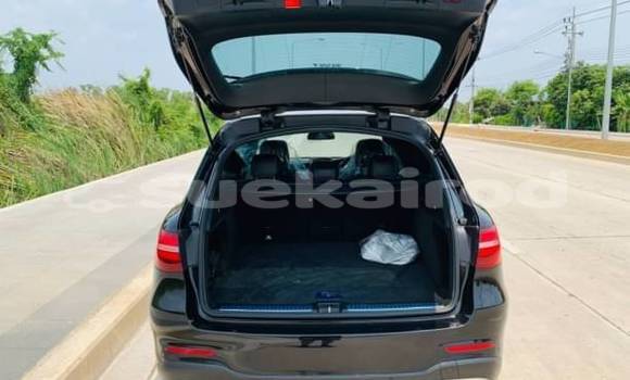 ซื้อ รถมือสอง Mercedes-Benz GLC 250D สีดำ รถยนต์ ใน %{เมือง} ใน กรุงเทพมหานคร ซื้อ รถมือสอง Mercedes-Benz GLC 250D สีดำ รถยนต์ ใน %{เมือง} ใน กรุงเทพมหานคร