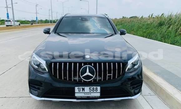 ซื้อ รถมือสอง Mercedes-Benz GLC 250D สีดำ รถยนต์ ใน %{เมือง} ใน กรุงเทพมหานคร ซื้อ รถมือสอง Mercedes-Benz GLC 250D สีดำ รถยนต์ ใน %{เมือง} ใน กรุงเทพมหานคร