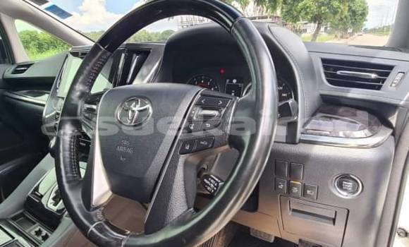 ซื้อ รถมือสอง Toyota Vellfire ขาว รถยนต์ ใน %{เมือง} ใน กรุงเทพมหานคร ซื้อ รถมือสอง Toyota Vellfire ขาว รถยนต์ ใน %{เมือง} ใน กรุงเทพมหานคร