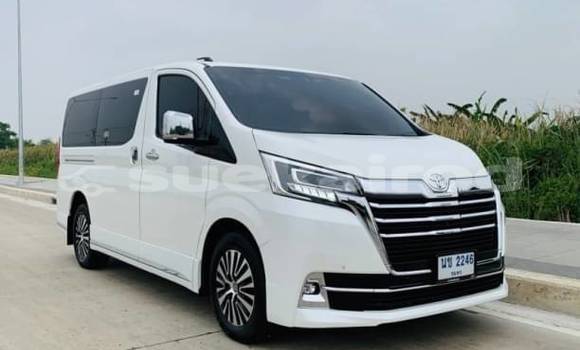 ซื้อ รถมือสอง Toyota Crown Majesta ขาว รถยนต์ ใน %{เมือง} ใน กรุงเทพมหานคร ซื้อ รถมือสอง Toyota Crown Majesta ขาว รถยนต์ ใน %{เมือง} ใน กรุงเทพมหานคร