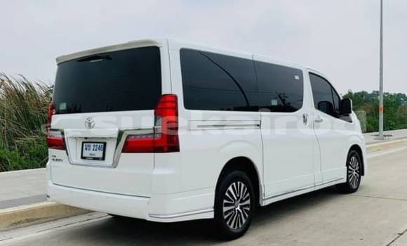 ซื้อ รถมือสอง Toyota Crown Majesta ขาว รถยนต์ ใน %{เมือง} ใน กรุงเทพมหานคร ซื้อ รถมือสอง Toyota Crown Majesta ขาว รถยนต์ ใน %{เมือง} ใน กรุงเทพมหานคร