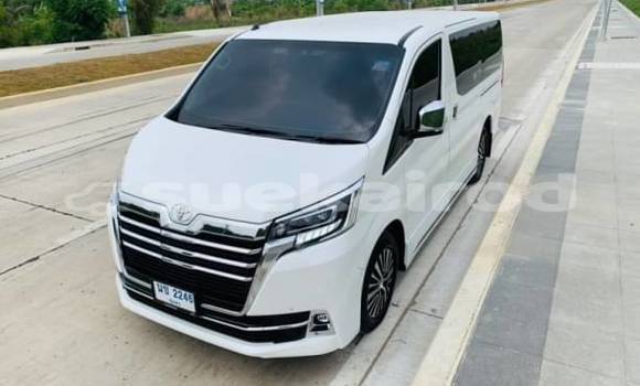 ซื้อ รถมือสอง Toyota Crown Majesta ขาว รถยนต์ ใน %{เมือง} ใน กรุงเทพมหานคร ซื้อ รถมือสอง Toyota Crown Majesta ขาว รถยนต์ ใน %{เมือง} ใน กรุงเทพมหานคร