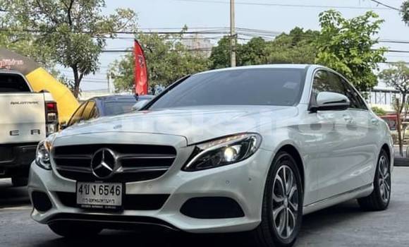 Buy Used Mercedes-Benz C-Classe White Car in Bangkok in Bangkok