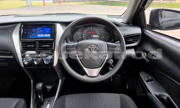 ซื้อ รถมือสอง Toyota Yaris Ativ สีดำ รถยนต์ ใน %{เมือง} ใน กรุงเทพมหานคร ซื้อ รถมือสอง Toyota Yaris Ativ สีดำ รถยนต์ ใน %{เมือง} ใน กรุงเทพมหานคร