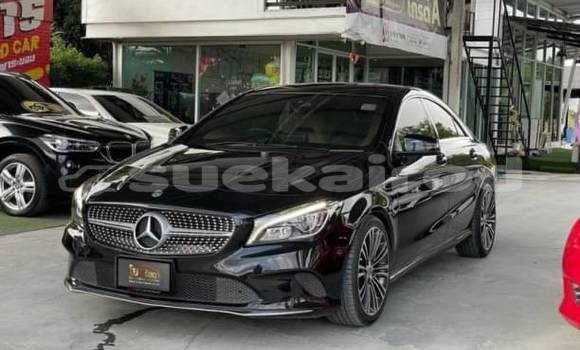ซื้อ รถมือสอง Mercedes-Benz C-Classe สีดำ รถยนต์ ใน %{เมือง} ใน กรุงเทพมหานคร