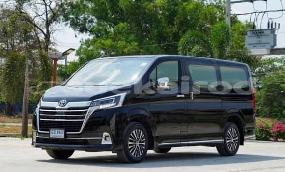 ซื้อ รถมือสอง Toyota Crown Majesta สีดำ รถยนต์ ใน %{เมือง} ใน กรุงเทพมหานคร ซื้อ รถมือสอง Toyota Crown Majesta สีดำ รถยนต์ ใน %{เมือง} ใน กรุงเทพมหานคร