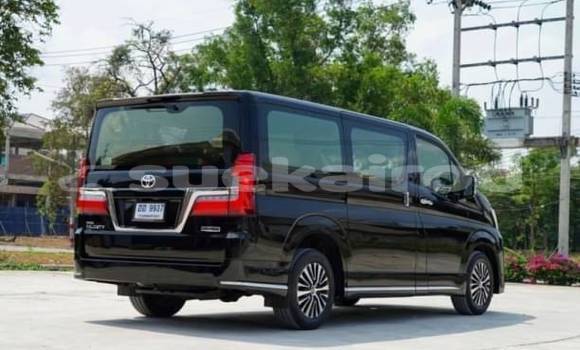 Buy Used Toyota Crown Majesta Black Car in Bangkok in Bangkok Buy Used Toyota Crown Majesta Black Car in Bangkok in Bangkok