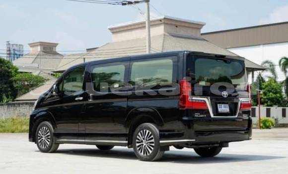 Buy Used Toyota Crown Majesta Black Car in Bangkok in Bangkok Buy Used Toyota Crown Majesta Black Car in Bangkok in Bangkok