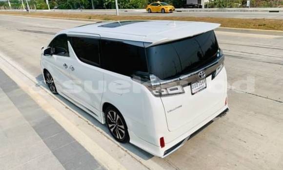 ซื้อ รถมือสอง Toyota Vellfire ขาว รถยนต์ ใน %{เมือง} ใน กรุงเทพมหานคร ซื้อ รถมือสอง Toyota Vellfire ขาว รถยนต์ ใน %{เมือง} ใน กรุงเทพมหานคร