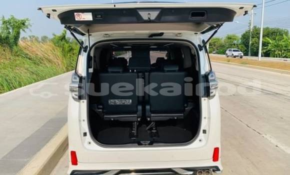 ซื้อ รถมือสอง Toyota Vellfire ขาว รถยนต์ ใน %{เมือง} ใน กรุงเทพมหานคร ซื้อ รถมือสอง Toyota Vellfire ขาว รถยนต์ ใน %{เมือง} ใน กรุงเทพมหานคร