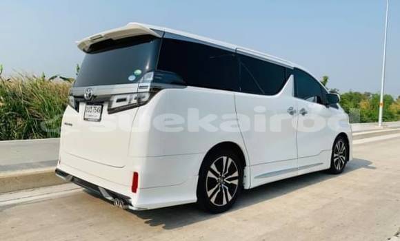 ซื้อ รถมือสอง Toyota Vellfire ขาว รถยนต์ ใน %{เมือง} ใน กรุงเทพมหานคร ซื้อ รถมือสอง Toyota Vellfire ขาว รถยนต์ ใน %{เมือง} ใน กรุงเทพมหานคร