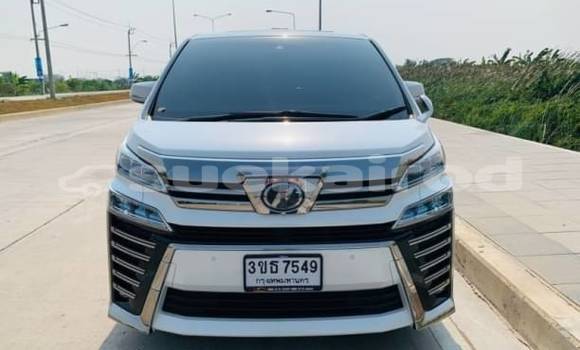 ซื้อ รถมือสอง Toyota Vellfire ขาว รถยนต์ ใน %{เมือง} ใน กรุงเทพมหานคร ซื้อ รถมือสอง Toyota Vellfire ขาว รถยนต์ ใน %{เมือง} ใน กรุงเทพมหานคร