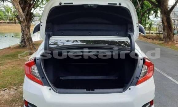 Buy Used Honda Civic White Car in Bangkok in Bangkok Buy Used Honda Civic White Car in Bangkok in Bangkok