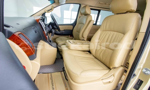 ซื้อ รถมือสอง Hyundai H1 สีน้ำตาล รถยนต์ ใน %{เมือง} ใน กรุงเทพมหานคร ซื้อ รถมือสอง Hyundai H1 สีน้ำตาล รถยนต์ ใน %{เมือง} ใน กรุงเทพมหานคร