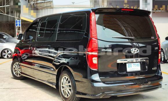 Buy Used Hyundai H1 Black Car in Bangkok in Bangkok Buy Used Hyundai H1 Black Car in Bangkok in Bangkok