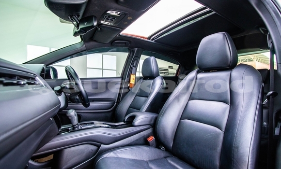 Buy Used Honda HR-V Red Car in Bangkok in Bangkok Buy Used Honda HR-V Red Car in Bangkok in Bangkok