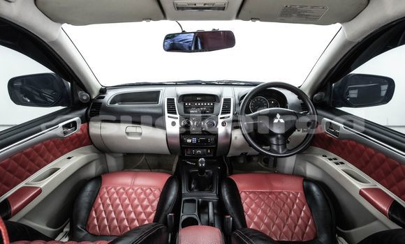 ซื้อ รถมือสอง Mitsubishi Pajero สีดำ รถยนต์ ใน %{เมือง} ใน กรุงเทพมหานคร ซื้อ รถมือสอง Mitsubishi Pajero สีดำ รถยนต์ ใน %{เมือง} ใน กรุงเทพมหานคร