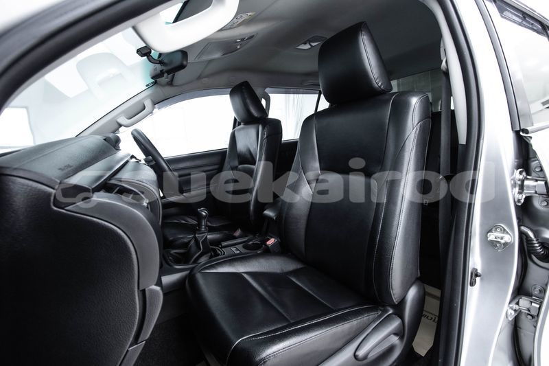 Big with watermark toyota hiluxe revo bangkok bangkok 60148