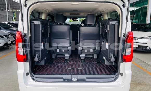 Buy Used Toyota Matrix White Car in Bangkok in Bangkok Buy Used Toyota Matrix White Car in Bangkok in Bangkok