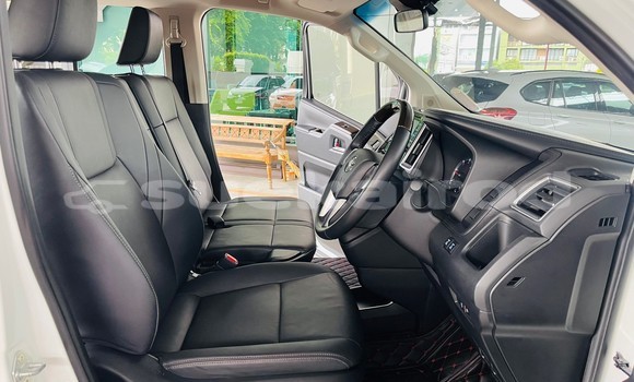 Buy Used Toyota Matrix White Car in Bangkok in Bangkok Buy Used Toyota Matrix White Car in Bangkok in Bangkok