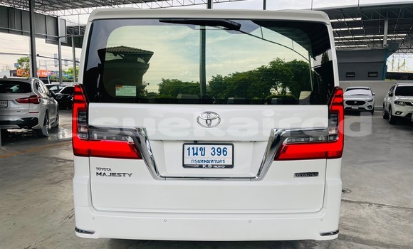 Buy Used Toyota Matrix White Car in Bangkok in Bangkok Buy Used Toyota Matrix White Car in Bangkok in Bangkok