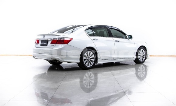 Buy Used Honda Accord White Car in Bangkok in Bangkok Buy Used Honda Accord White Car in Bangkok in Bangkok