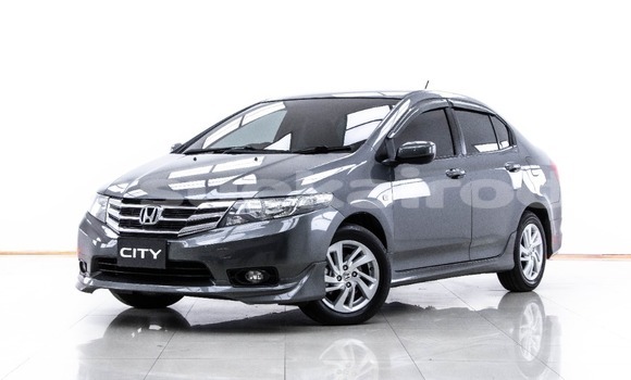 ซื้อ รถมือสอง Honda City อื่น ๆ รถยนต์ ใน %{เมือง} ใน กรุงเทพมหานคร