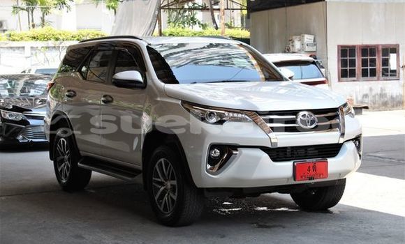 ซื้อ รถมือสอง Toyota Fortuner ขาว รถยนต์ ใน %{เมือง} ใน กรุงเทพมหานคร ซื้อ รถมือสอง Toyota Fortuner ขาว รถยนต์ ใน %{เมือง} ใน กรุงเทพมหานคร