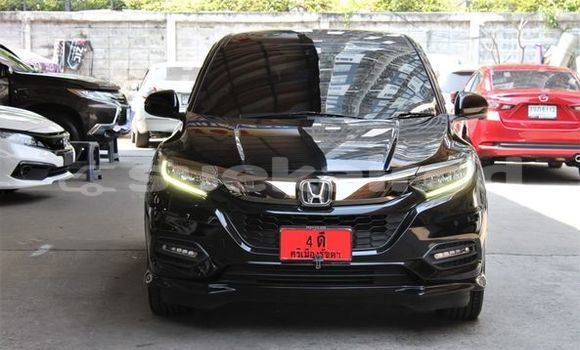 ซื้อ รถมือสอง Honda HR-V สีดำ รถยนต์ ใน %{เมือง} ใน กรุงเทพมหานคร ซื้อ รถมือสอง Honda HR-V สีดำ รถยนต์ ใน %{เมือง} ใน กรุงเทพมหานคร