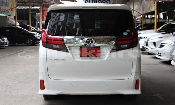 ซื้อ รถมือสอง Toyota Alphard ขาว รถยนต์ ใน %{เมือง} ใน กรุงเทพมหานคร ซื้อ รถมือสอง Toyota Alphard ขาว รถยนต์ ใน %{เมือง} ใน กรุงเทพมหานคร