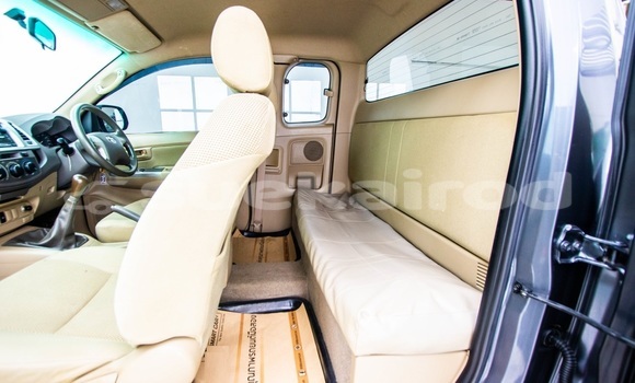 ซื้อ รถมือสอง Toyota Hiluxe VIGO สีดำ รถยนต์ ใน %{เมือง} ใน กรุงเทพมหานคร ซื้อ รถมือสอง Toyota Hiluxe VIGO สีดำ รถยนต์ ใน %{เมือง} ใน กรุงเทพมหานคร