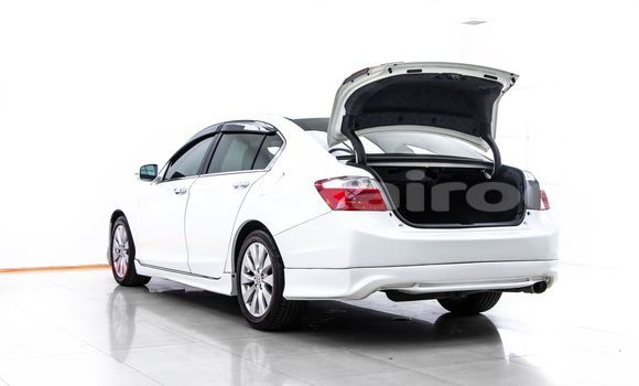 ซื้อ รถมือสอง Honda Accord ขาว รถยนต์ ใน %{เมือง} ใน กรุงเทพมหานคร ซื้อ รถมือสอง Honda Accord ขาว รถยนต์ ใน %{เมือง} ใน กรุงเทพมหานคร