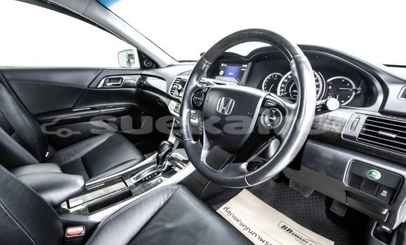 ซื้อ รถมือสอง Honda Accord ขาว รถยนต์ ใน %{เมือง} ใน กรุงเทพมหานคร ซื้อ รถมือสอง Honda Accord ขาว รถยนต์ ใน %{เมือง} ใน กรุงเทพมหานคร