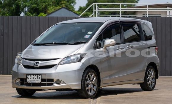 Buy Used Honda Freed Silver Car in Bangkok in Bangkok Buy Used Honda Freed Silver Car in Bangkok in Bangkok