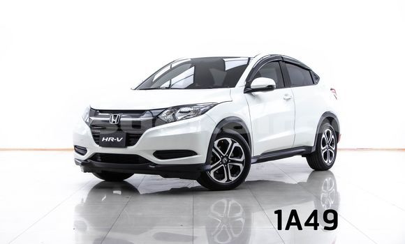 Buy Used Honda HR-V White Car in Bangkok in Bangkok Buy Used Honda HR-V White Car in Bangkok in Bangkok