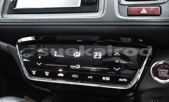 Buy Used Honda HR-V White Car in Bangkok in Bangkok Buy Used Honda HR-V White Car in Bangkok in Bangkok