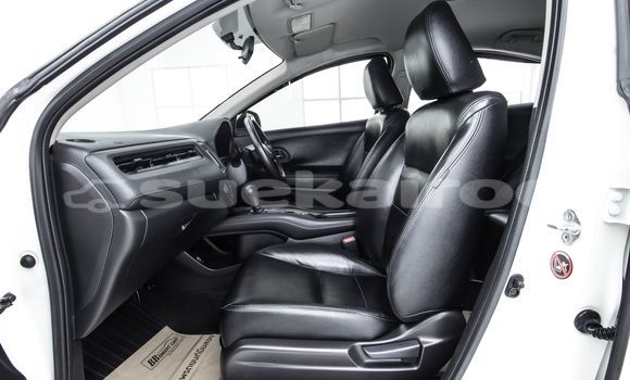 Buy Used Honda HR-V White Car in Bangkok in Bangkok Buy Used Honda HR-V White Car in Bangkok in Bangkok