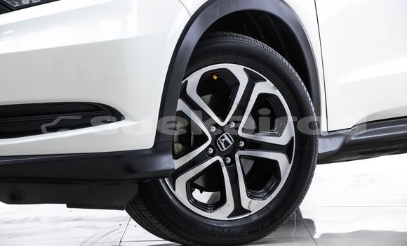 Buy Used Honda HR-V White Car in Bangkok in Bangkok Buy Used Honda HR-V White Car in Bangkok in Bangkok