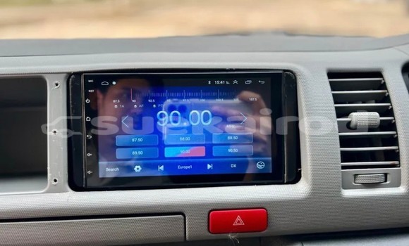 Buy Used Toyota Commuter White Car in Bangkok in Bangkok Buy Used Toyota Commuter White Car in Bangkok in Bangkok