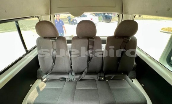 Buy Used Toyota Commuter White Car in Bangkok in Bangkok Buy Used Toyota Commuter White Car in Bangkok in Bangkok